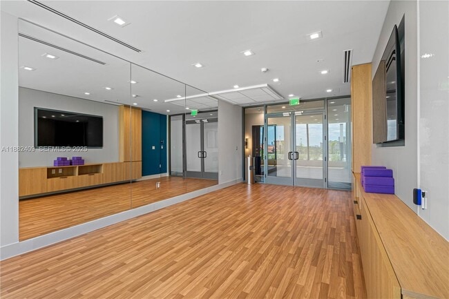 Building Photo - 1809 Jackson St