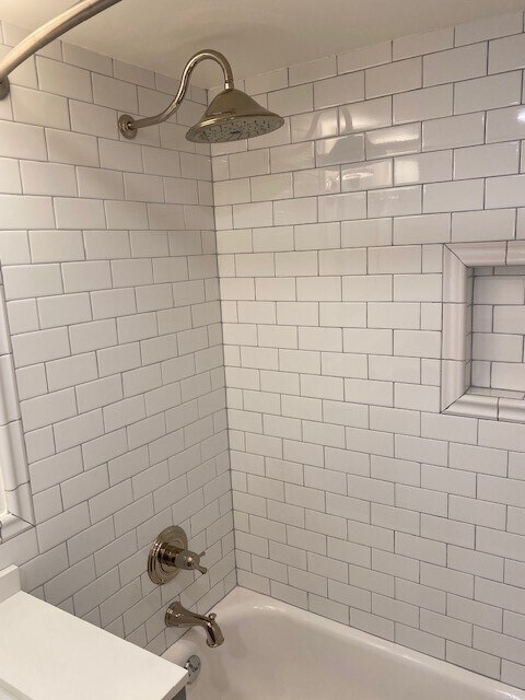 Bathroom - 1250 4th St SW