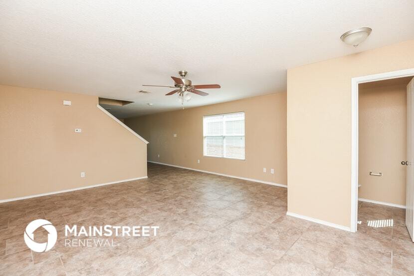 Building Photo - 1701 Vineridge Ln