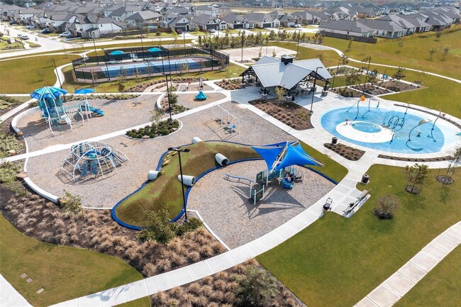 Building Photo - 7534 Coral Ter Dr