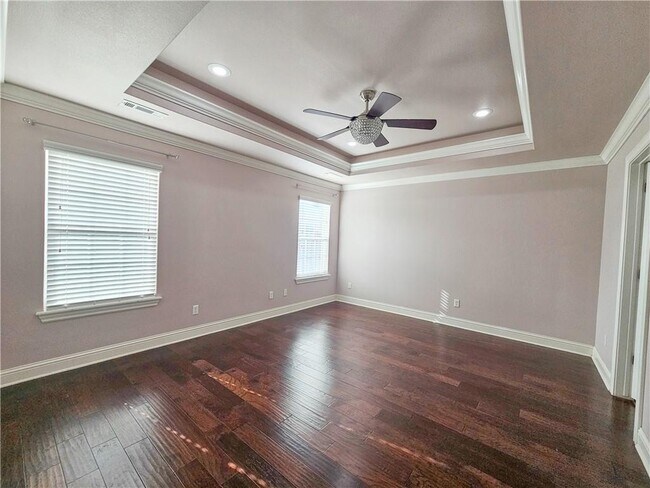 Building Photo - 2203 SW Tupelo Ave