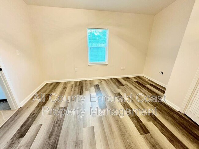 Building Photo - 4104 Indian Bayou N