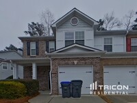 Building Photo - 3367 Fernview Dr