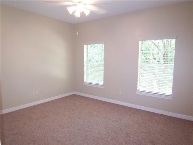 Building Photo - 5322 Pebble Way Ln