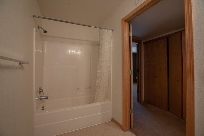 Building Photo - 1120 City Park Ave