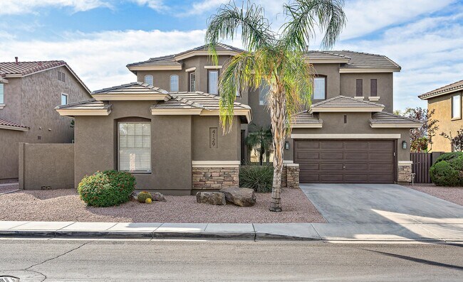 Building Photo - 4129 E Clubview Dr
