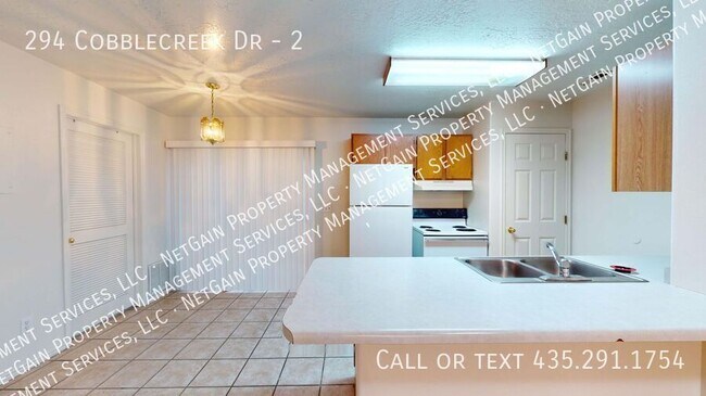 Building Photo - 294 E Cobblecreek Dr