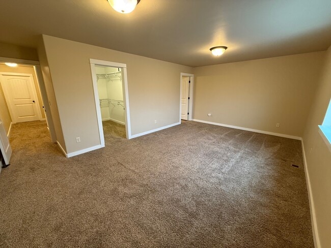 Building Photo - 1188 Forest Glen Dr