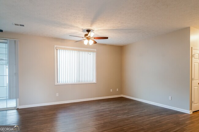 Building Photo - 191 Windcroft Cir NW