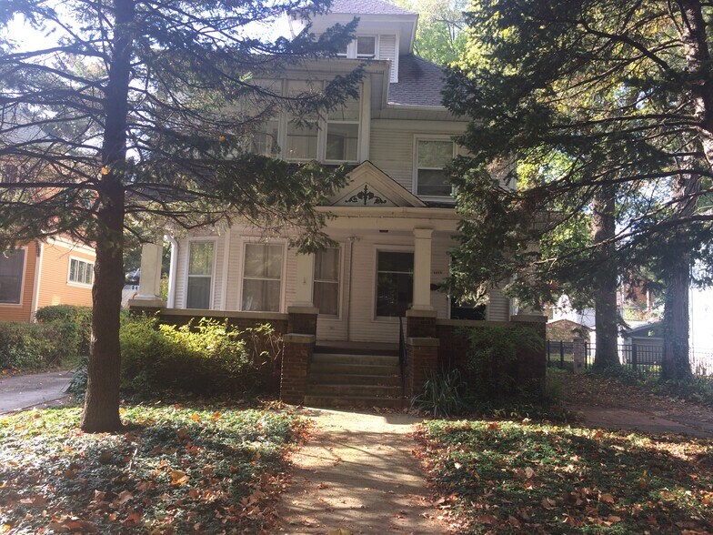 Primary Photo - 1419 S Lowell Ave