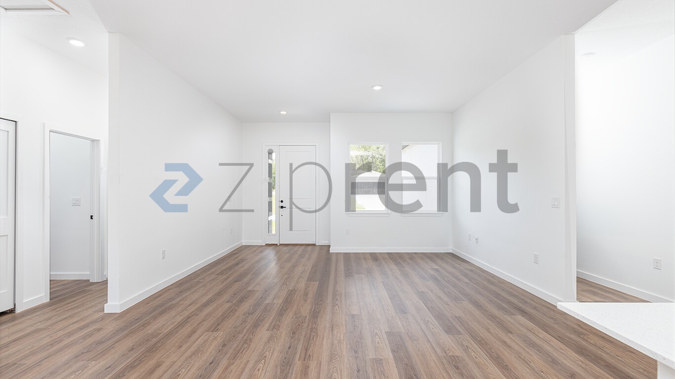 Building Photo - Unit