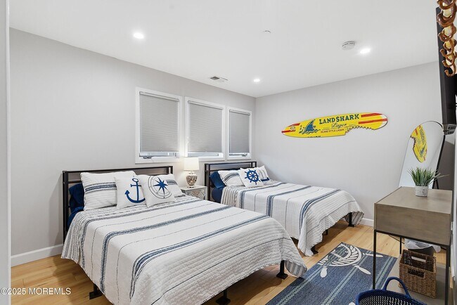 Building Photo - 132 Sampson Ave