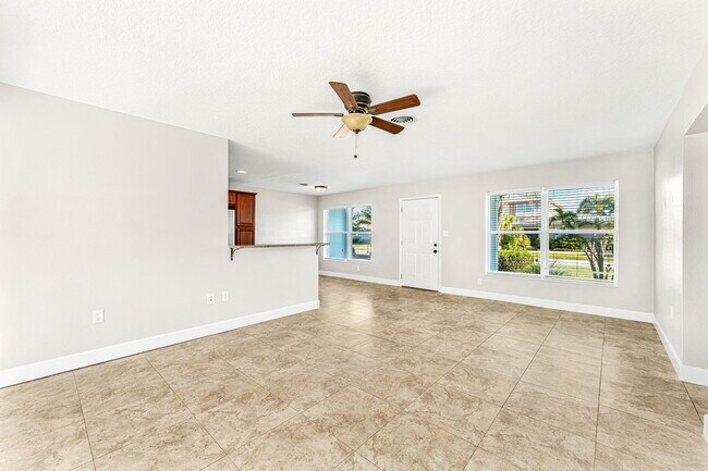 Building Photo - 406 N Neptune Dr