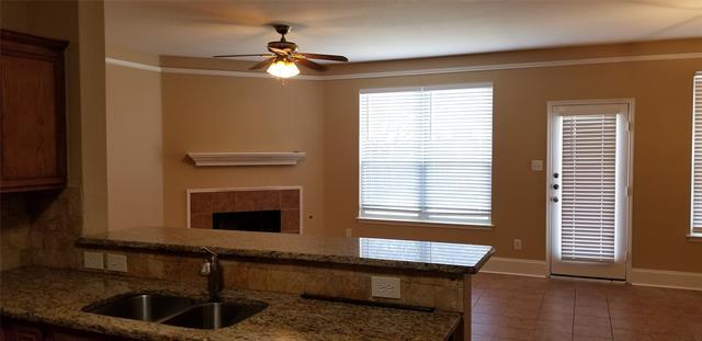 Building Photo - 11801 Pinyon Pine Dr