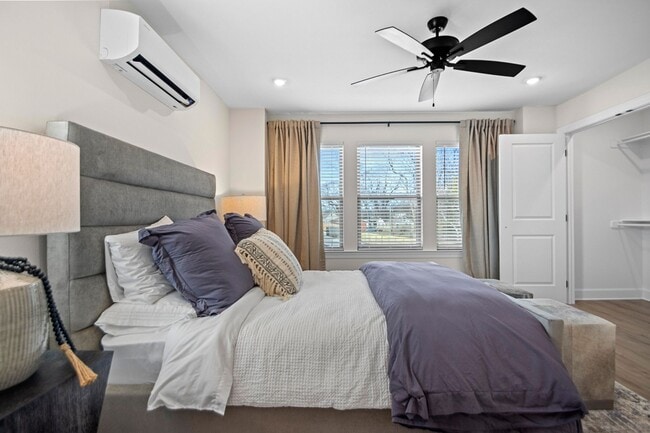 Building Photo - Live on Parker Townhome - Rockwater Village
