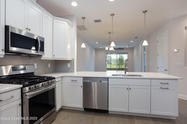 Building Photo - 8504 Loren Cove Dr