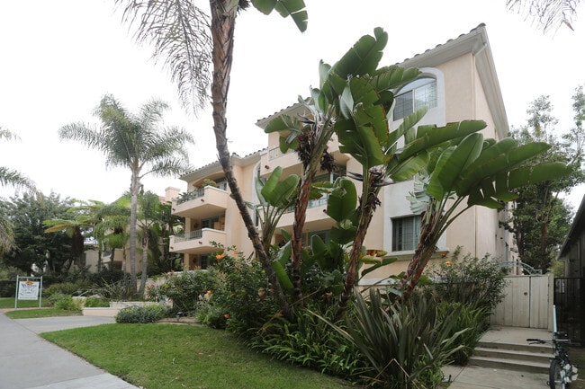 Primary Photo - Veteran Terrace