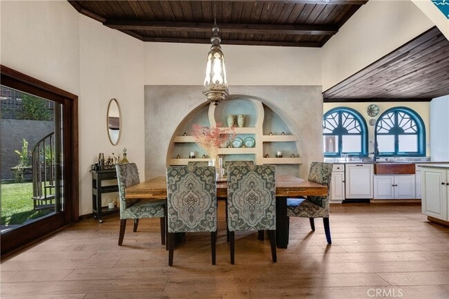 Building Photo - 3092 Laurel Canyon Blvd