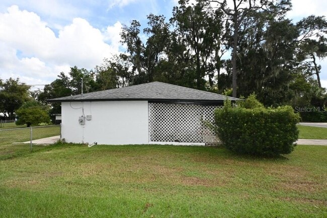 Building Photo - 37017 Meridian Ave