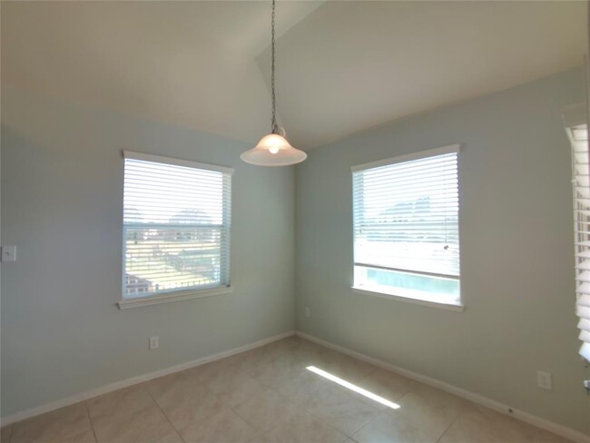 Building Photo - 3931 Medici Ct