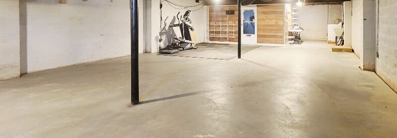 Building Photo - 1225 Sleepy Hollow Rd