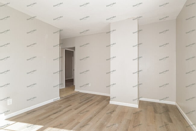 Building Photo - 3124 Wismer Ave