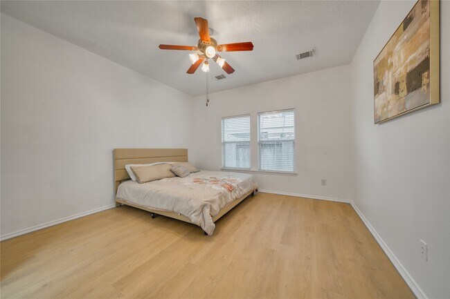 Building Photo - 9610 Beckwood Post Dr