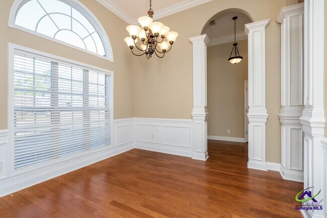 Building Photo - 601 Huntwood Ln