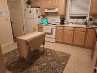 Building Photo - 118 Elles Ave