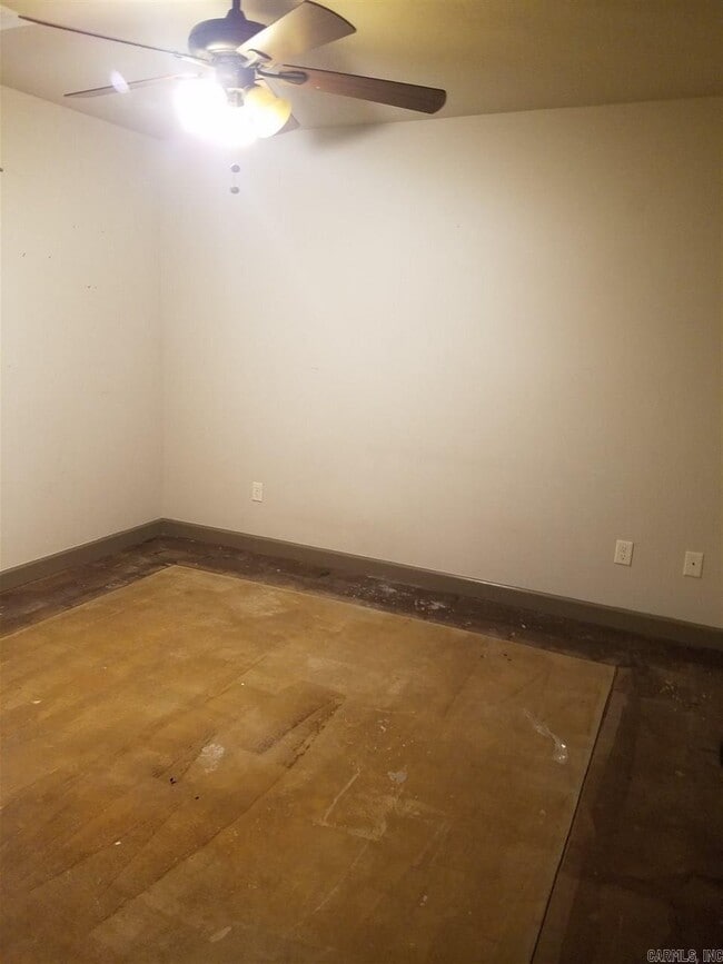 Building Photo - 1107 W Elm St