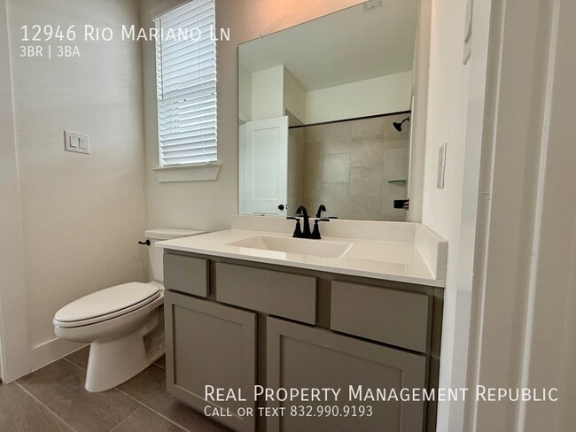 Building Photo - 12946 Rio Mariano Ln