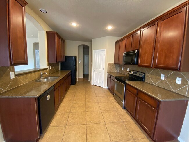 Building Photo - FALL INTO A NEW HOME WITH OUR MOVE-IN SPECIALS!