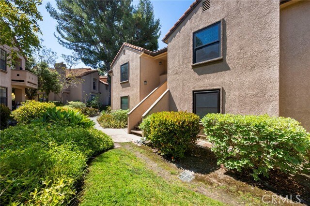 Building Photo - 1074 Calle Del Cerro