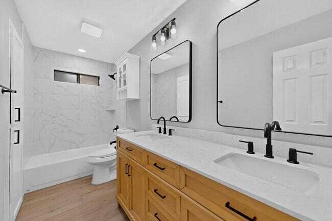 Building Photo - Renovated Home In the Coveted Allen ISD