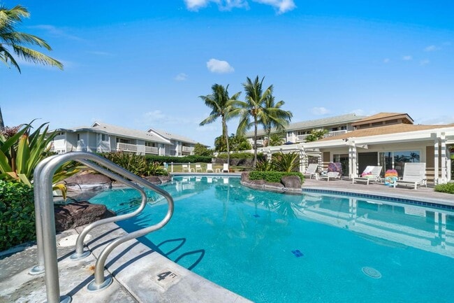 Building Photo - 2 Bedroom 2 Bathroom Upstairs Unit with Up...