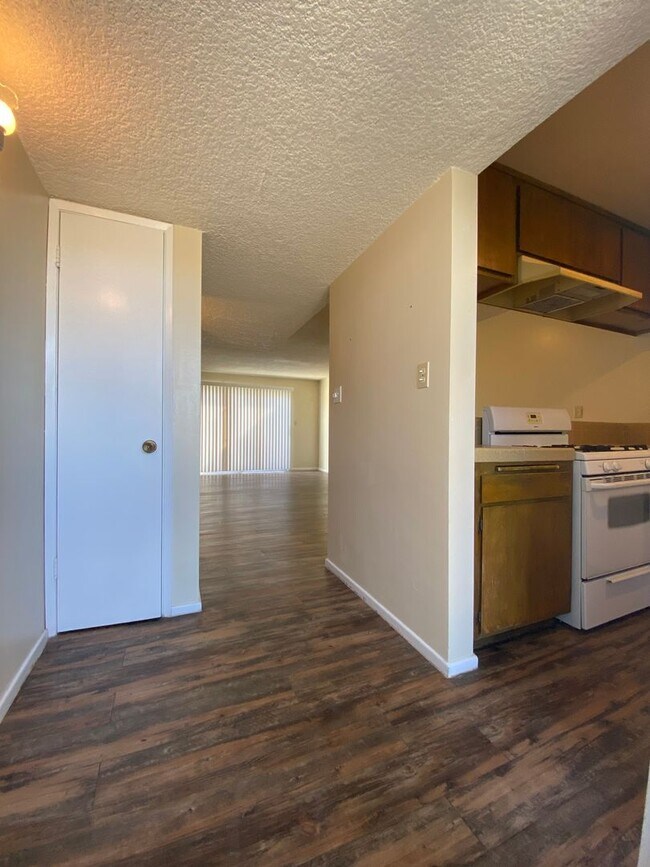 Building Photo - 712 4th Street -- West Valley Real Estate