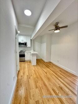 Building Photo - 143 Park Dr