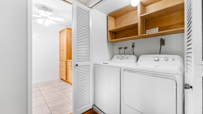 Building Photo - Beautiful Mountain Condo. 3 Bed-2Bath