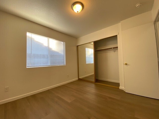 Building Photo - 3-bedroom, 2-bath, 1,107 sq. ft. single-story home in Sacramento