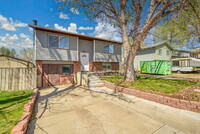 Building Photo - $2,495.00 - 4 Beds 2 Baths, Single Family ...