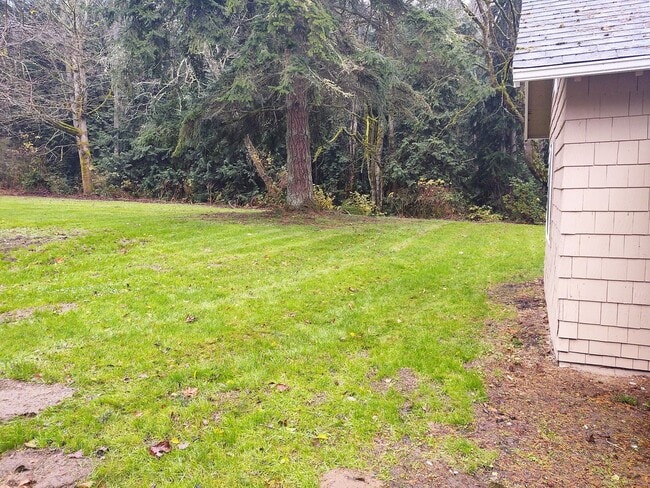 Building Photo - Cottage style home in Poulsbo on HWY 3
