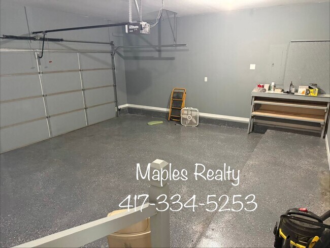 Building Photo - 141 Scotch Pine Ct