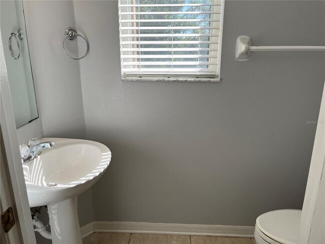 Building Photo - 17930 Cunningham Ct