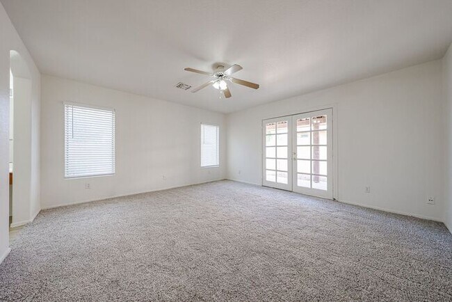 Building Photo - Charming 3-bedroom, 2-bathroom home locate...