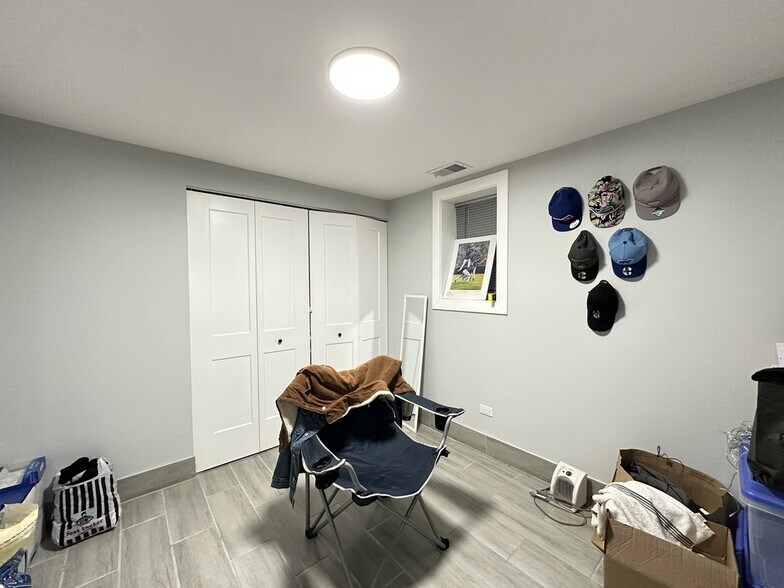 Building Photo - 1731 N Mozart St