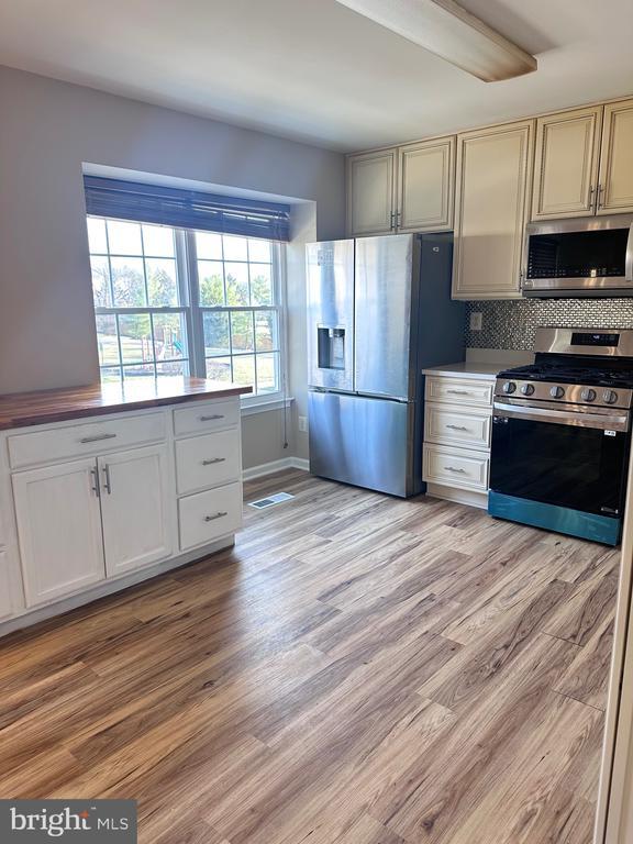 Building Photo - 783 Vanderbilt Terrace SE