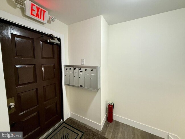 Building Photo - 8030 Ditman St
