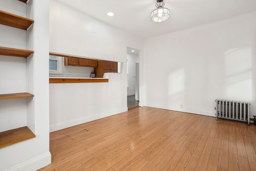 Building Photo - 54 Las Casas St