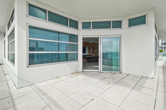 Building Photo - 111 N 12th St