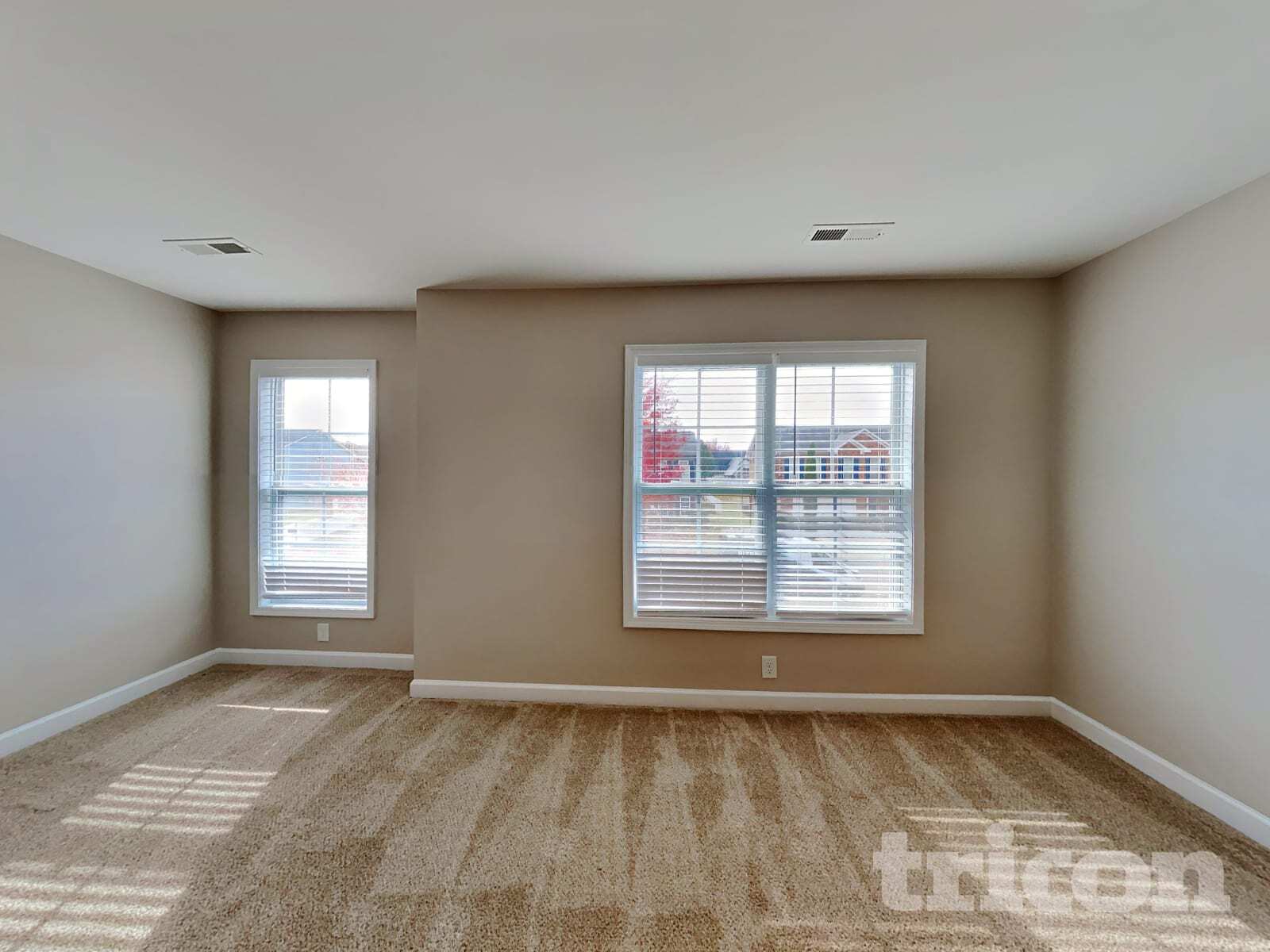 Building Photo - 1655 Crestlawn Tl